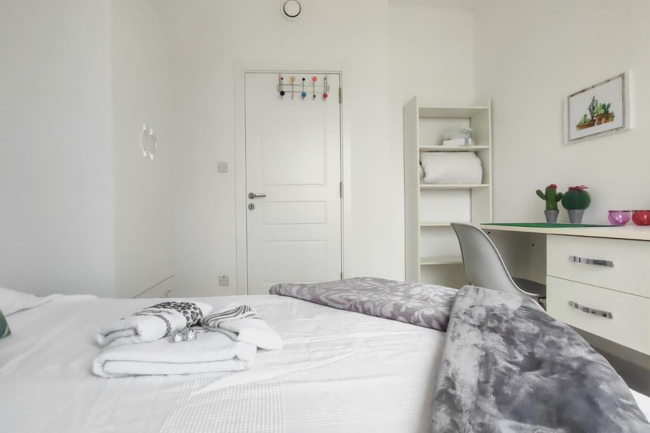 Sliema, Villa Savoia Luxury Apartment For 5 Guests Gzira Eksteriør billede